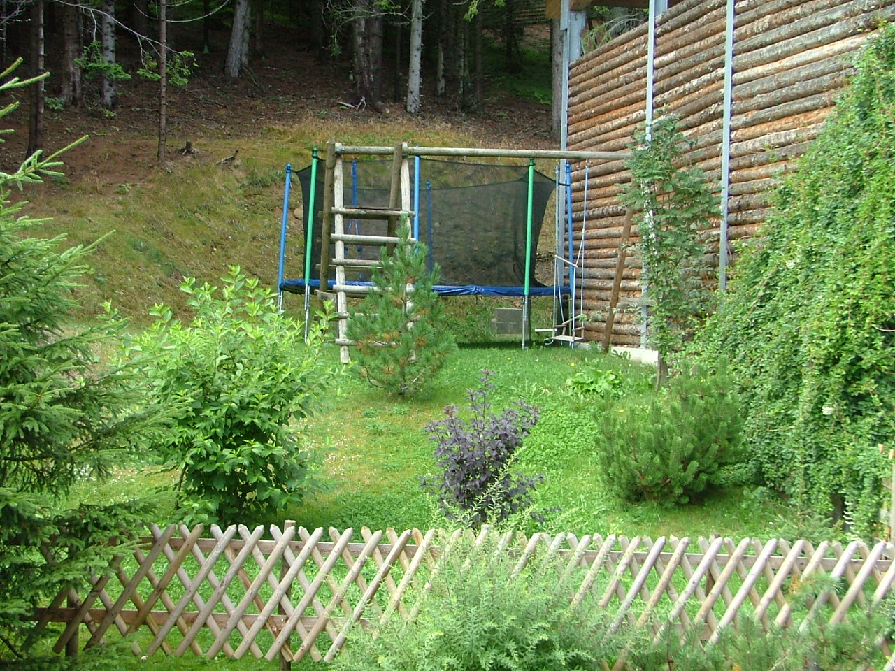 Hauseigener Spielplatz